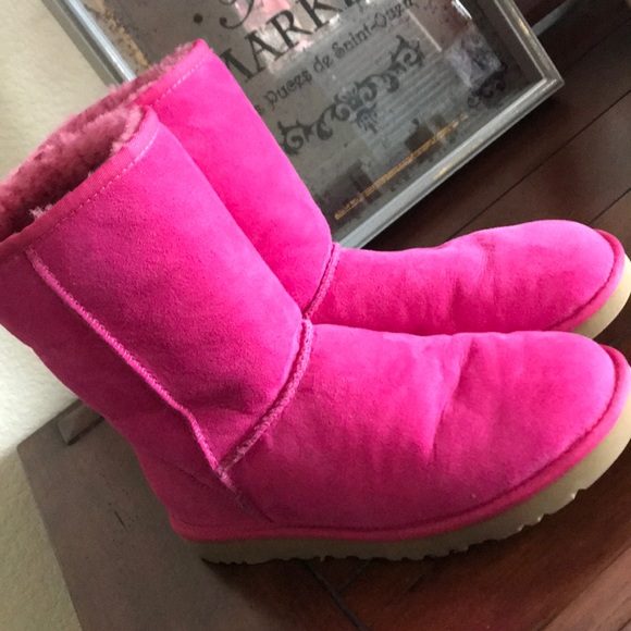 Ugg boots in Magenta Hot Pink flawless - Picture 2 of 8